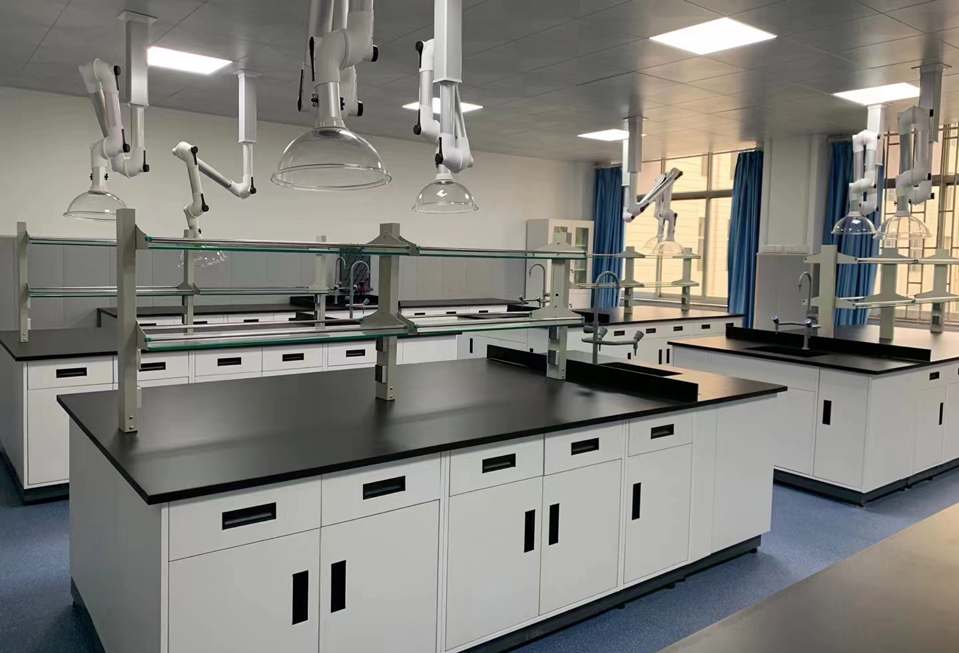 經(jīng)濟(jì)型鋼木中央臺(tái)